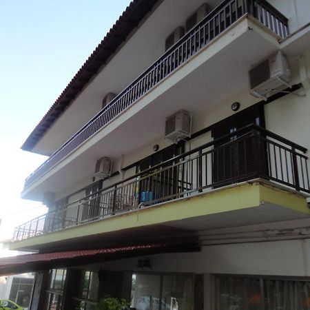 Chris Apartments Metamorfosi  Ngoại thất bức ảnh
