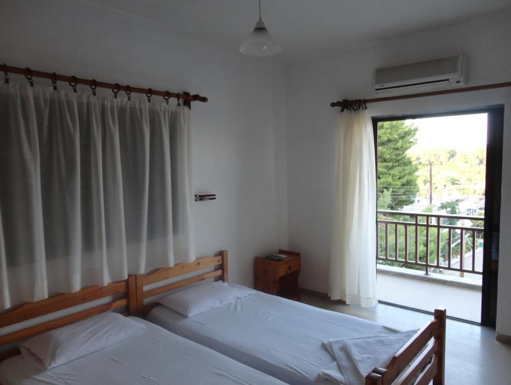 Chris Apartments Metamorfosi  Ngoại thất bức ảnh